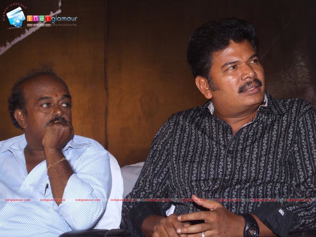 Aadhavan Audio Launch Event hd photo